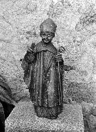 Statue (statuette) : saint Corentin, mairie (île-de-Sein)