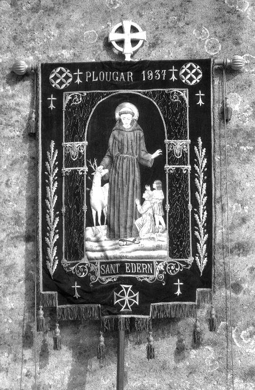 Bannière de procession paroissiale : Saint Édern, Sainte Jeanne d'Arc, église paroissiale Saint-Pierre (Plougar)