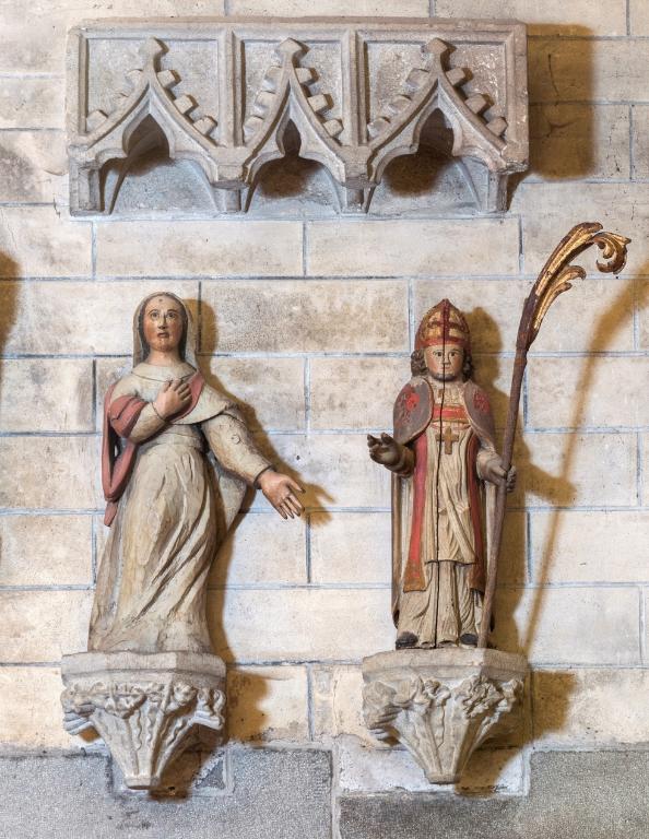 Ensemble de 2 statuettes : sainte, évêque, basilique Notre-Dame-du-Roncier (Josselin)