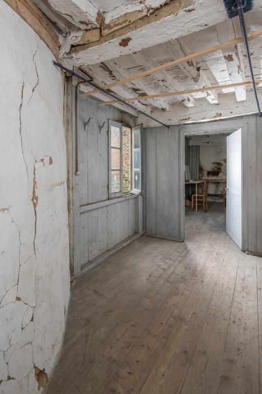 Maison de marchand, 19 place du martray (Tréguier)