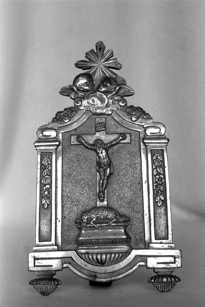 Baiser de paix, église paroissiale Saint-Pierre (Ploërdut)
