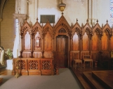 Lambris de demi-revêtement ; stalles (décor de choeur)