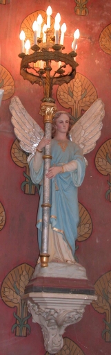 Paire de statues : Anges lampadophores et porte-luminaires