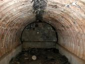 Abri type tôle métro pour le groupe électrogène, Kerriou (Brest)