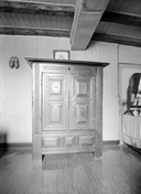 Armoire, presbytère (Langonnet)