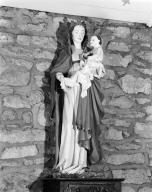 Statue (petite nature, d'applique) : Vierge à l'Enfant, chapelle Saint-Léonard (Theix fusionnée en Theix-Noyalo en 2016)