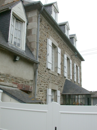 Maison, 2 rue des Terre Neuvas (Etables-sur-Mer fusionnée en Binic-Etables-sur-Mer en 2016)