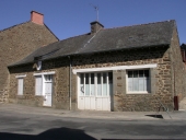 Maison, 9-11 rue des Forges (Hédé fusionnée avec Bazouges-sous-Hédé pour former la commune de Hédé-Bazouges en 2009)