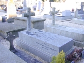 Tombeau de la famille Robert de Saint-Seine (Saint-Léger-des-Prés)