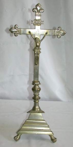 Croix d'autel 1