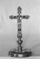 Croix-reliquaire, église Notre-Dame de la Tronchaye (Rochefort-en-Terre)