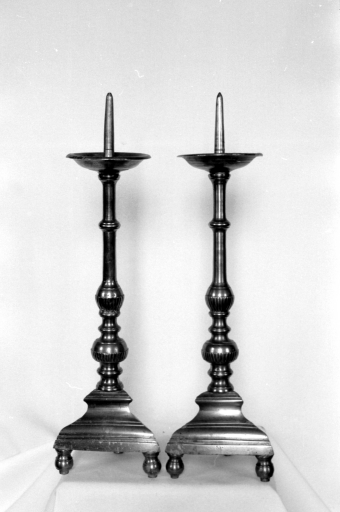 Série de 4 chandeliers