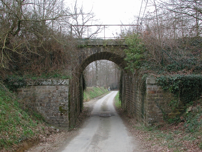 Pont de chemin de fer, la Lucasière (Argentré-du-Plessis)