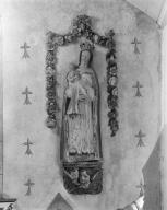 Statue (petite nature) : Vierge à l'enfant dite Notre-Dame-de-la-Rosée, chapelle Saint-Nicodème et Notre-Dame-de-la-Rosée (Quéven)