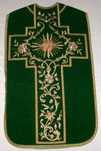 Ornement vert 3 : chasuble, voile de calice