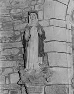 Statue (petite nature) : sainte Marguerite, chapelle Notre-Dame-du-Loc (Saint-Avé)