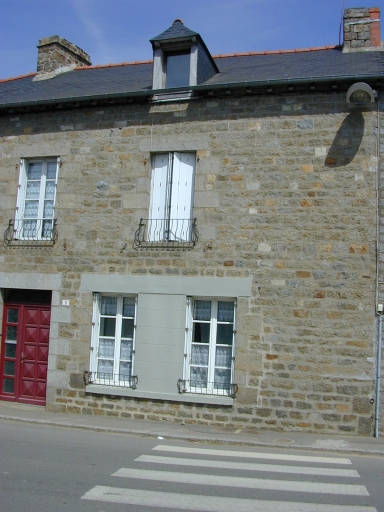 Maison, 3 rue des Ecoles (Feins)