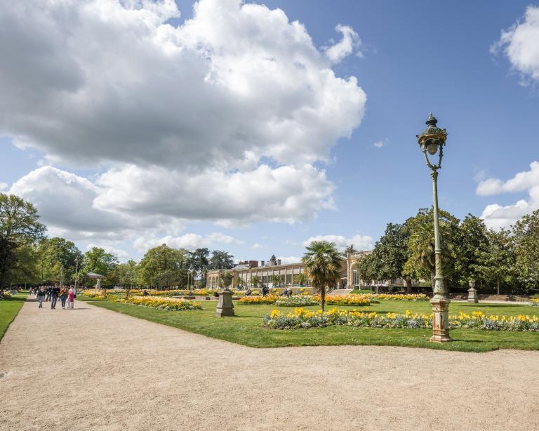 Jardin public, dit Le Thabor, rue de Paris ; place Saint-Melaine ; rue de la Palestine ; boulevard de la Duchesse-Anne (Rennes)