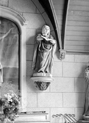 Statue (petite nature) : sainte Anne, église paroissiale Saint-Pierre-Saint-Paul (Lignol)