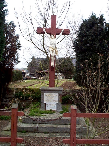 Croix monumentale (croix de mission), rue de Paris (Baguer-Pican)