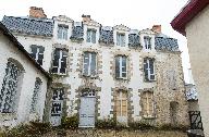 Hôtel de Roscanvec, anciennement maison Cocheteau, puis hôtel de Roscanvec, puis hôtel de voyageurs de France, puis banque Verge, puis cours Françoise d'Amboise, puis musée d'histoire naturelle, 19 rue des Halles (Vannes)