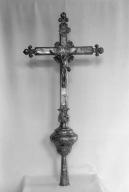 Croix de procession (1), église paroissiale Saint-Pierre (Caden)