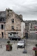 Maison du 16e siècle, dite des "Treize Lunes", 4 place Saint-Thomas (Landerneau)