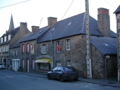 Alignement de maisons, 5-9 rue de la Libération (Saint-Pierre-de-Plesguen fusionnée en Mesnil-Roc'h en 2019)