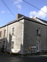 Maison à boutique, place de l'Eglise (Chelun)