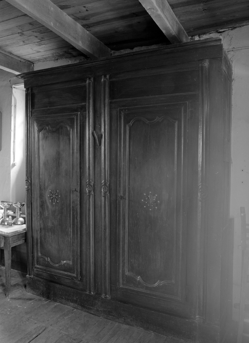 Armoire, église paroissiale Saint-Aubin (Brandivy)