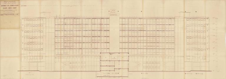 Les bâtiments de l'internat de 1958, du Lycée Auguste Brizeux, 6 rue Bourg-les-Bourgs (Quimper)
