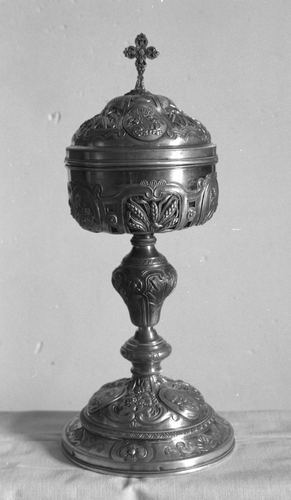 Ciboire (1), église paroissiale Saint-Martin (Tresbœuf)