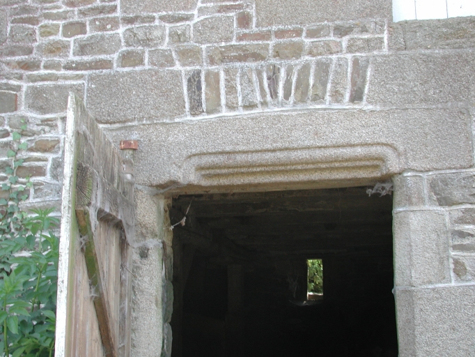 Manoir, puis ferme, actuellement maisons, la Fichepalais (Romazy)