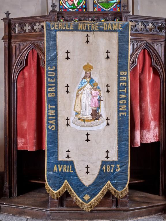 Bannière du Cercle Notre-Dame, basilique Notre-Dame-d'Espérance (Saint-Brieuc)