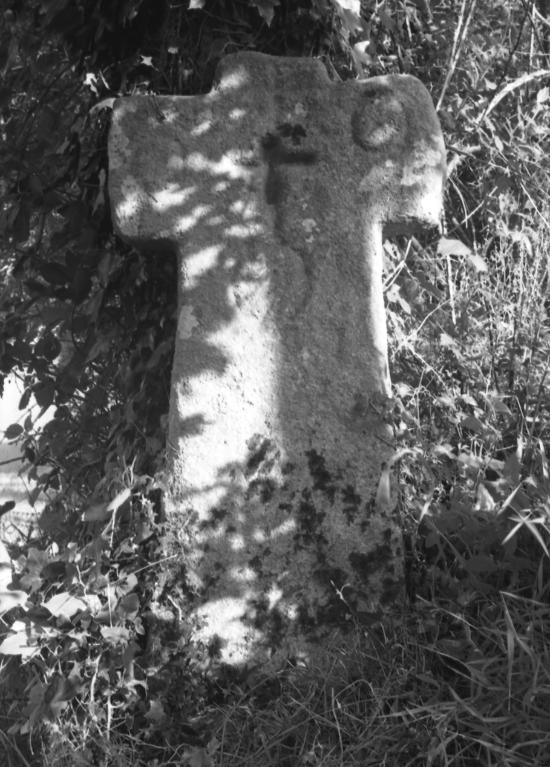 Croix monumentale, Kermoguer (Plogastel-Saint-Germain)