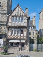 Maison, 39 place du Centre (Guingamp)