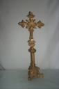 Garniture d'autel 2 : croix d'autel, 6 chandeliers d'autel