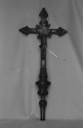 Croix de procession, prieuré de chanoines réguliers de Saint-Augustin, de génovefains puis église paroissiale Saint-Pierre, Saint-Paul (Bazouges-la-Pérouse)