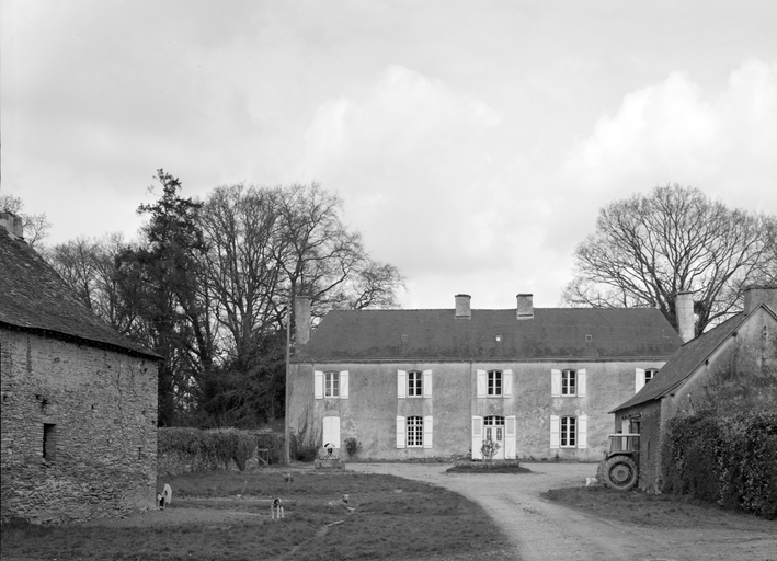 Manoir, Préclos (Tréal)