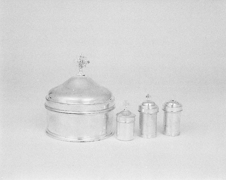 Boîte aux Saintes Huiles, église paroissiale Saint-Servais (Saint-Servant-sur-Oust)