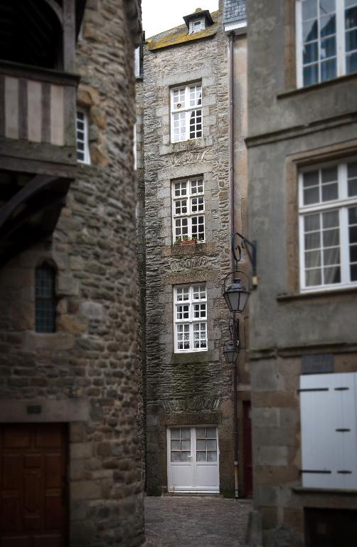 Immeuble, 6 cour La-Houssaye (Saint-Malo)