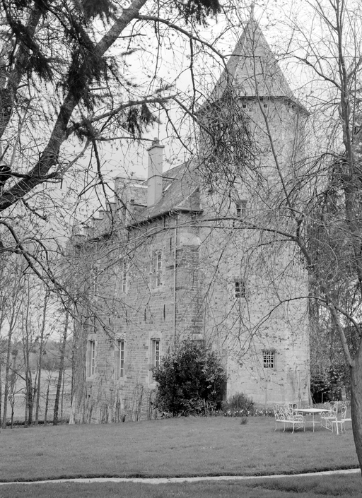 Manoir, Lézonnet (Loyat)