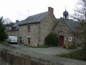Hôpital Saint-Nicolas, rue du général De Gaulle (Châteaugiron)