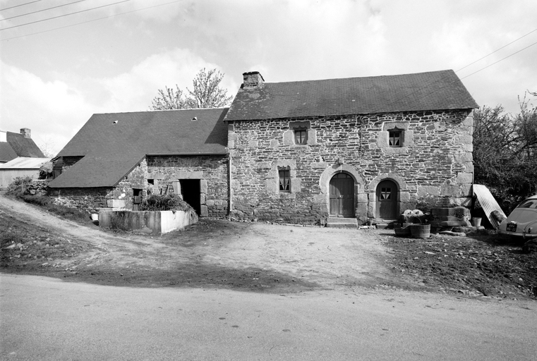 Maison, route du Guellec (Locarn)