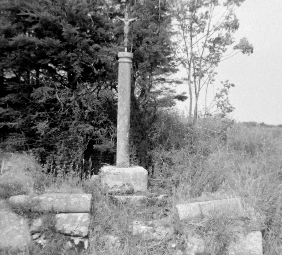 Croix de chemin, Croas-ar-Rhun (Penvénan)