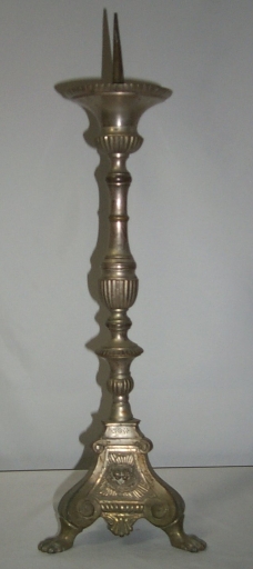 Paire de chandeliers d'autel (Guipry fusionnée en Guipry-Messac en 2016)