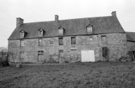 Manoir, le Bas Primaux (Saint-Étienne-en-Coglès fusionnée en Maen Roch en 2017)