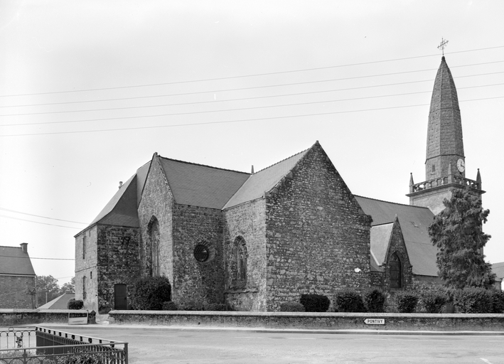 Eglise paroissiale Saint-Pierre, Saint-Paul (Malguénac)