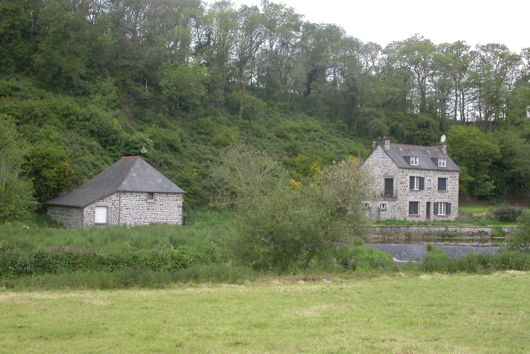 Moulin à farine Gludic, actuellement maison (Yvias)