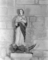 Statue (petite nature) : sainte Marguerite, chapelle de pèlerinage Notre-Dame-de-Kergornet (Gestel)